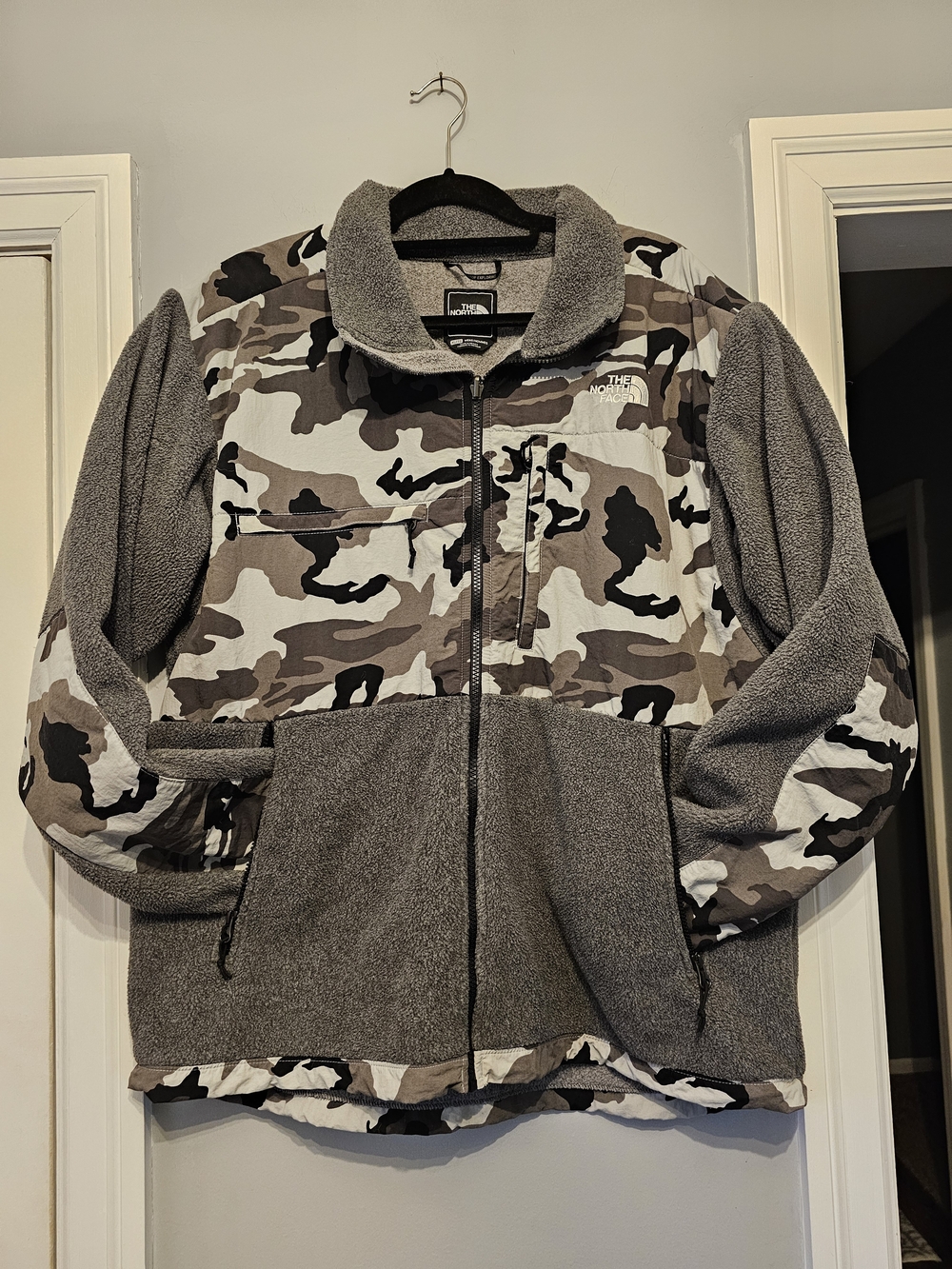 The North Face Men’s Grey Camouflage Fleece Jacket